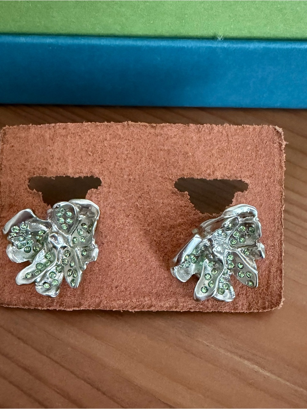 New with Tags NWT Marni Flower Green Crystal Stud Earrings MSRP $475